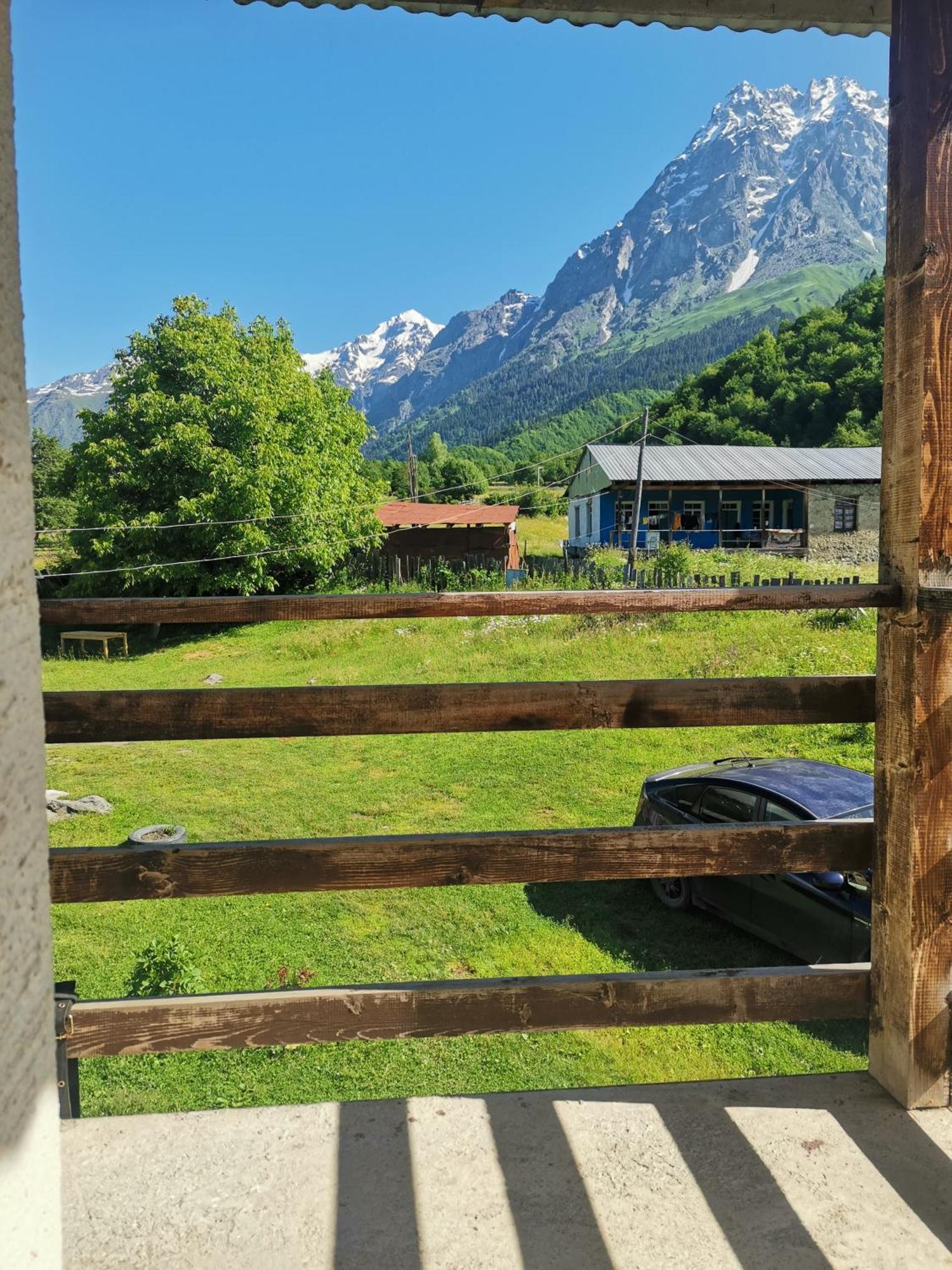 Iason Guest House In Mazeri Mestia Cameră foto